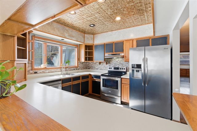 1452 Langfield Street, White Lake, MI 48386