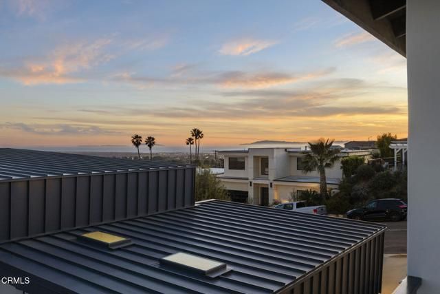 542 Valley View Way, Ventura, CA 93003