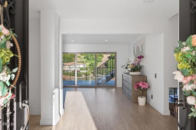 542 Valley View Way, Ventura, CA 93003