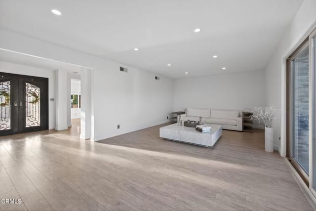 542 Valley View Way, Ventura, CA 93003