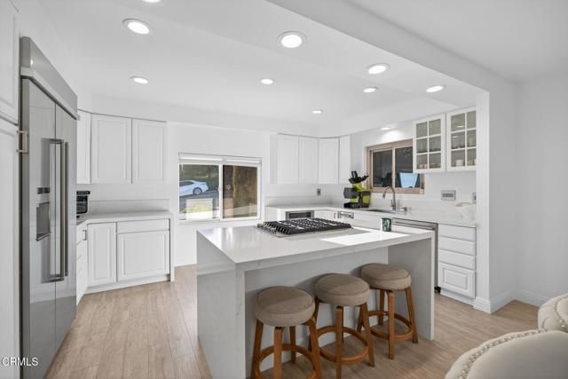 542 Valley View Way, Ventura, CA 93003