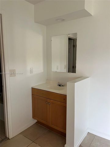 2501 NW 56th Avenue 514, Lauderhill, FL 33313