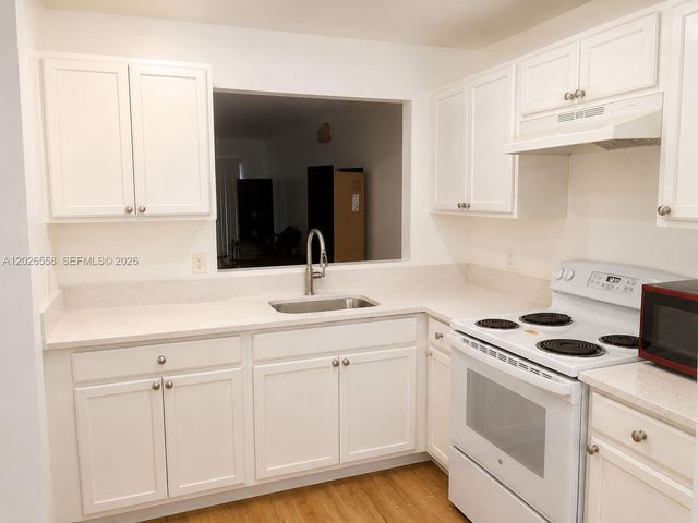 2501 NW 56th Avenue 514, Lauderhill, FL 33313