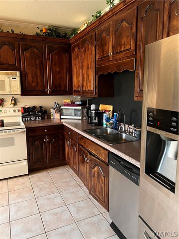 220 Azalea, Moundville, AL 35474