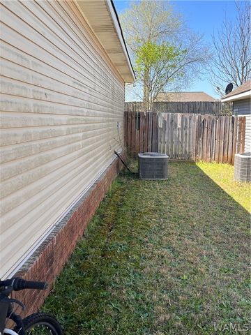 220 Azalea, Moundville, AL 35474