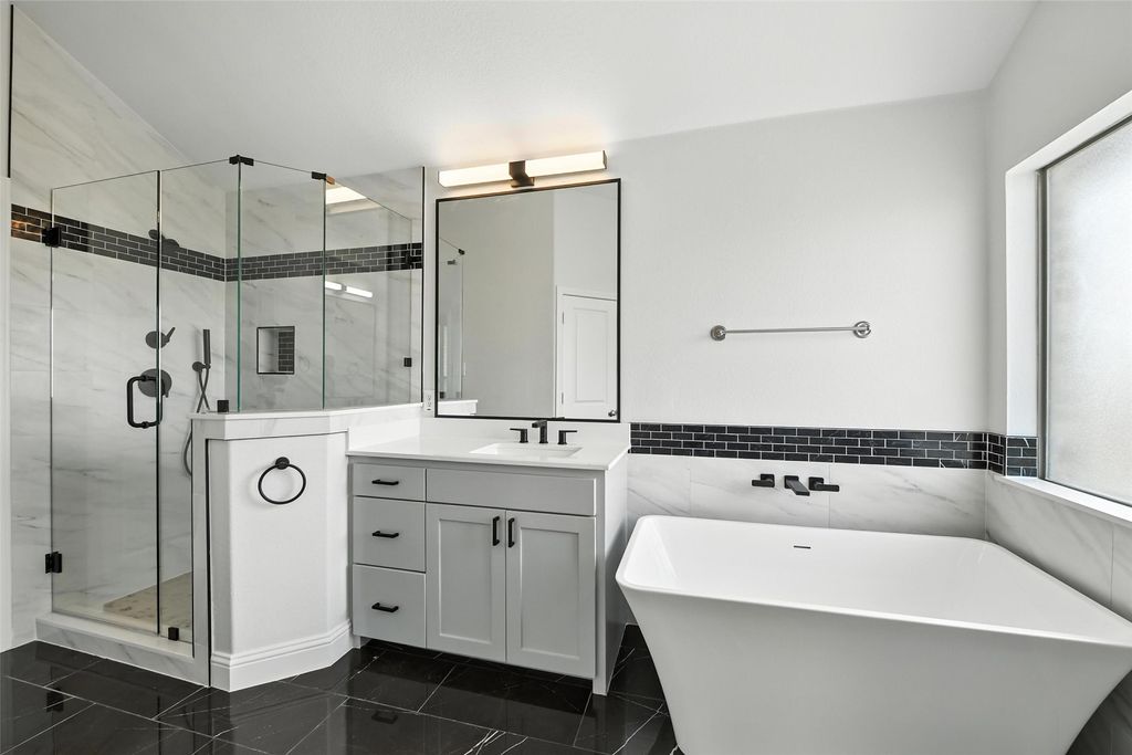 6748 San Fernando, Irving, TX 75039
