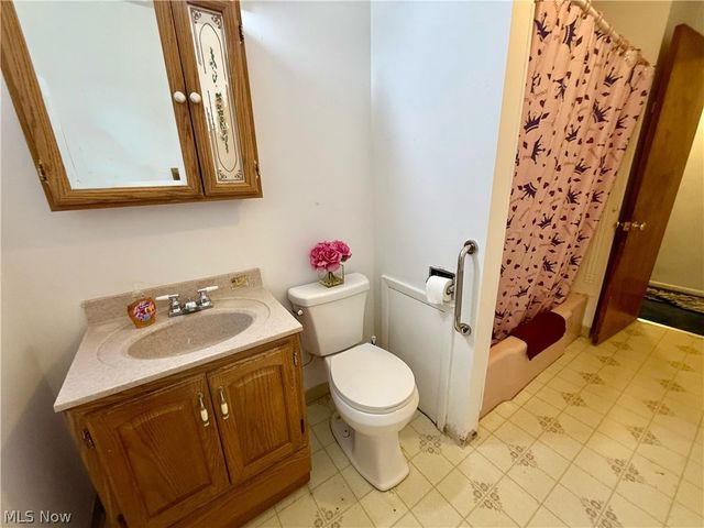 386 Fulmer Avenue, Akron, OH 44312