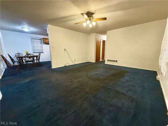 386 Fulmer Avenue, Akron, OH 44312
