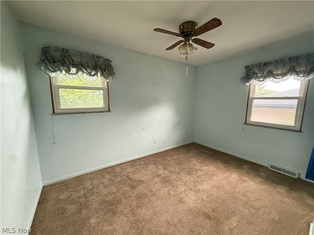386 Fulmer Avenue, Akron, OH 44312