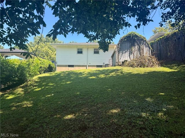 386 Fulmer Avenue, Akron, OH 44312