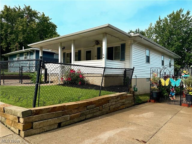 386 Fulmer Avenue, Akron, OH 44312