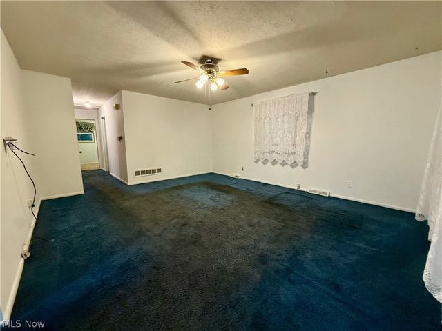 386 Fulmer Avenue, Akron, OH 44312