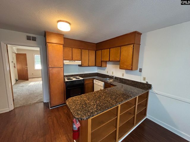 1702 Dalloz Road B, Columbia, SC 29204