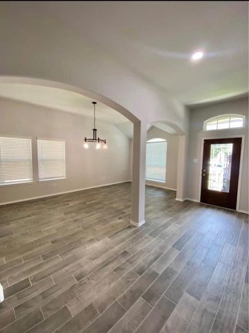 3543 Sunlight Springs Street, Richmond, TX 77406
