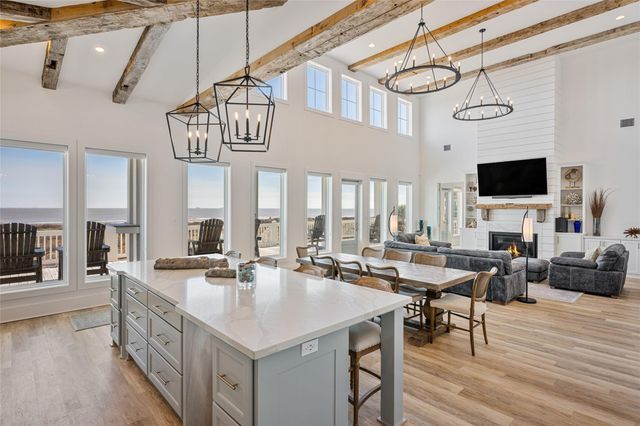 3726 Biscayne Beach Road, Port Bolivar, TX 77650