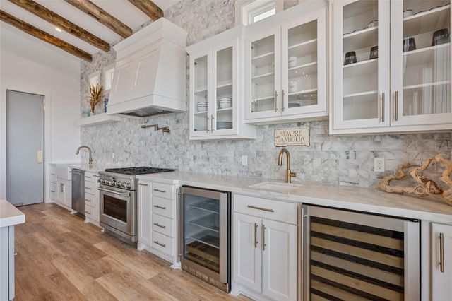 3726 Biscayne Beach Road, Port Bolivar, TX 77650