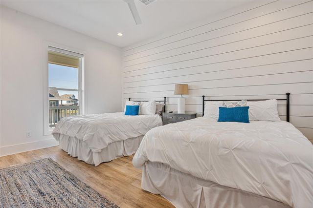 3726 Biscayne Beach Road, Port Bolivar, TX 77650