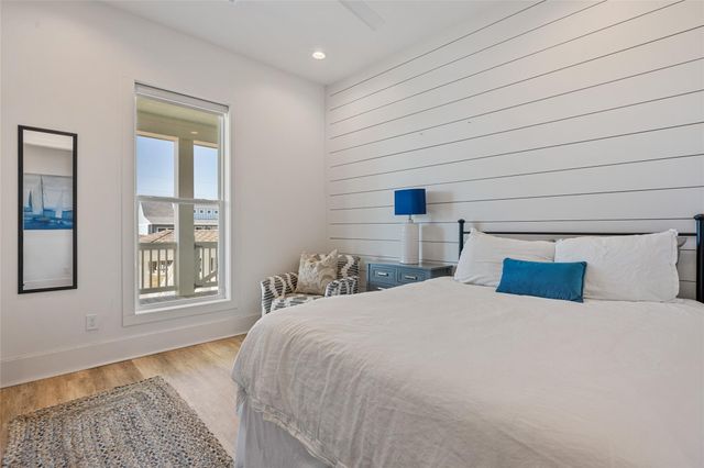 3726 Biscayne Beach Road, Port Bolivar, TX 77650