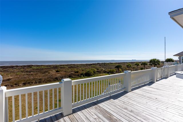 3726 Biscayne Beach Road, Port Bolivar, TX 77650