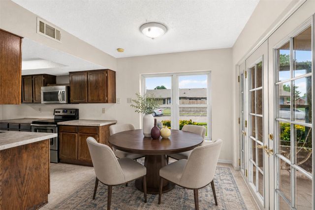 3302 Ivanhoe Lane, Garland, TX 75044
