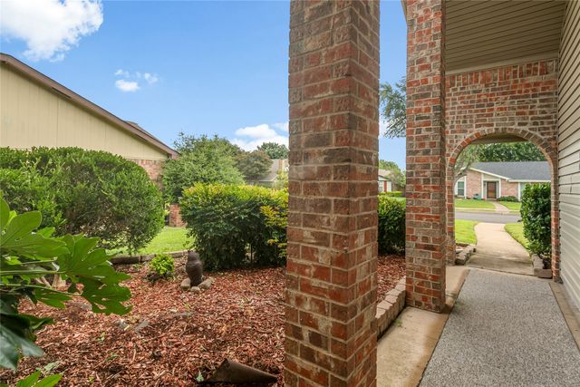3302 Ivanhoe Lane, Garland, TX 75044