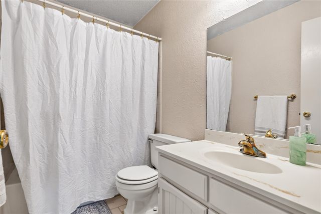 3302 Ivanhoe Lane, Garland, TX 75044