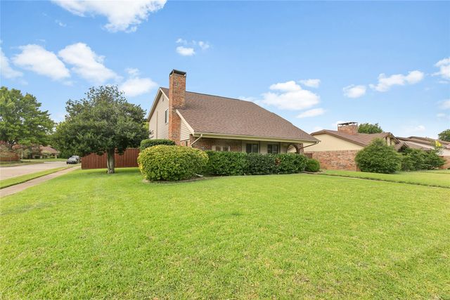 3302 Ivanhoe Lane, Garland, TX 75044