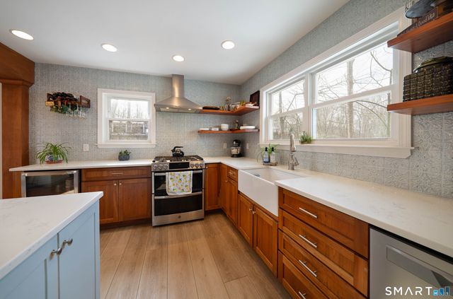 76 Bartlett Drive, Madison, CT 06443