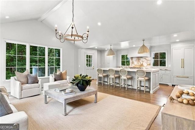 2492 Alton Road NW, Atlanta, GA 30305