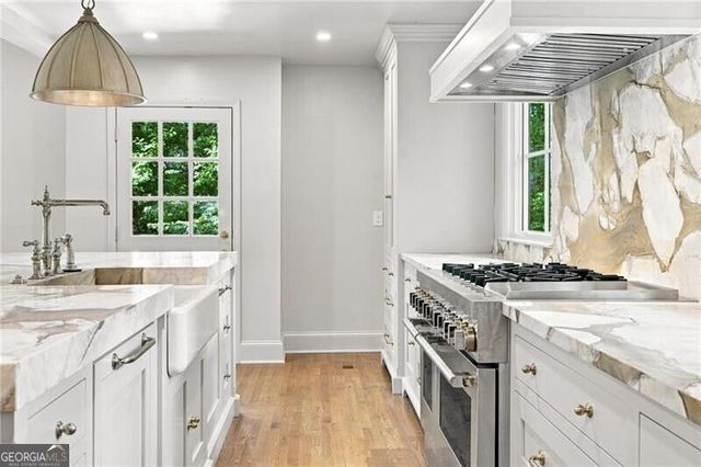 2492 Alton Road NW, Atlanta, GA 30305