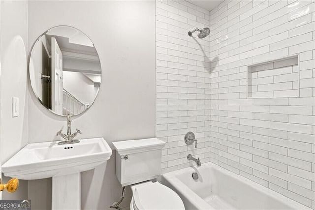 2492 Alton Road NW, Atlanta, GA 30305