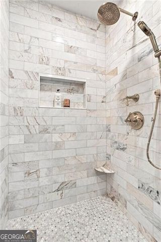 2492 Alton Road NW, Atlanta, GA 30305