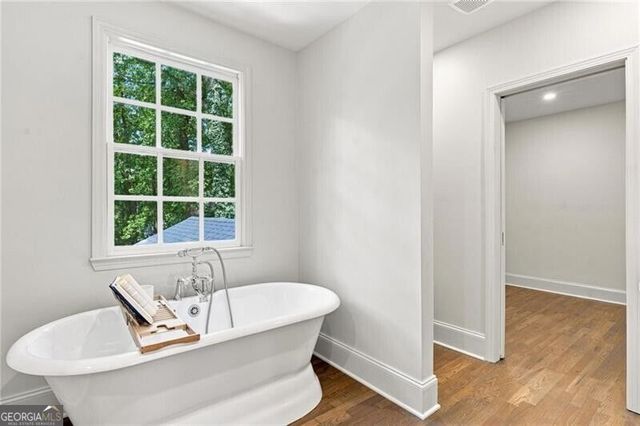 2492 Alton Road NW, Atlanta, GA 30305