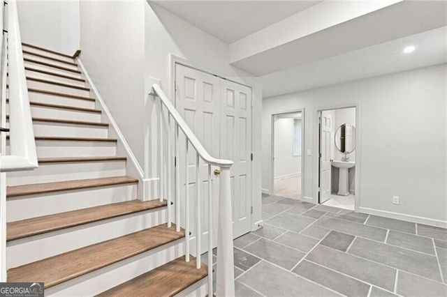 2492 Alton Road NW, Atlanta, GA 30305