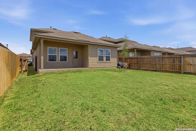 133 Legendary Trail, Floresville, TX 78114
