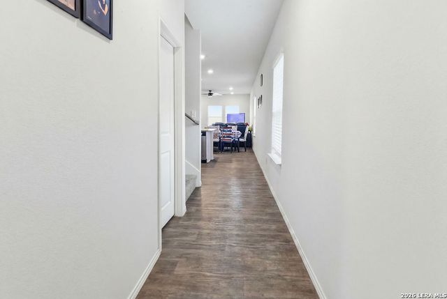133 Legendary Trail, Floresville, TX 78114