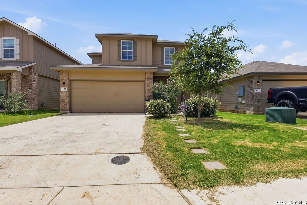 133 Legendary Trail, Floresville, TX 78114