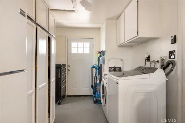 934 Lorna, Corona, CA 92882