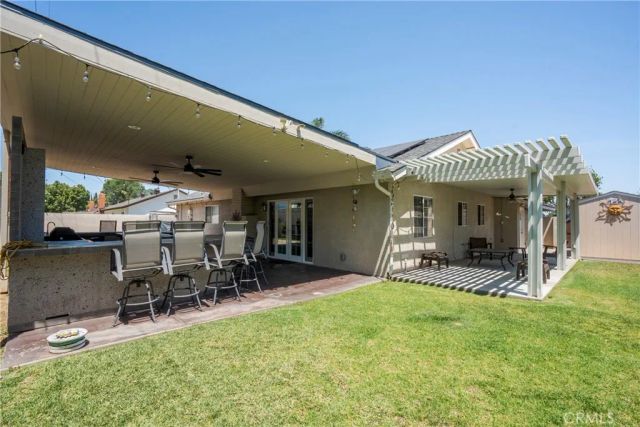 934 Lorna, Corona, CA 92882