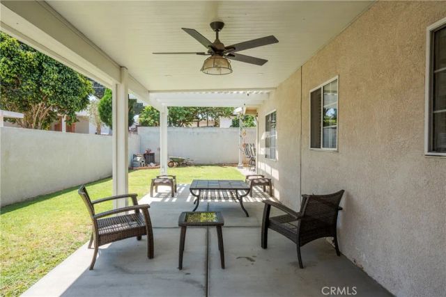 934 Lorna, Corona, CA 92882