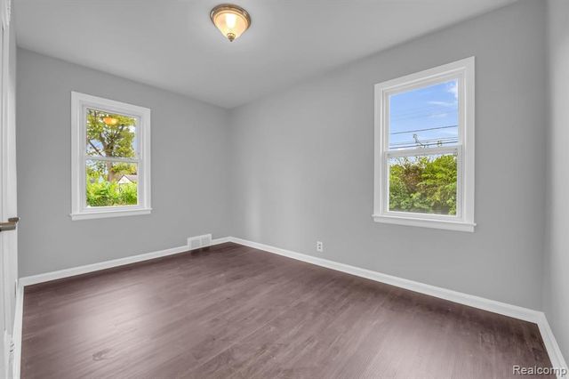 3752 Katherine Street, Dearborn, MI 48124