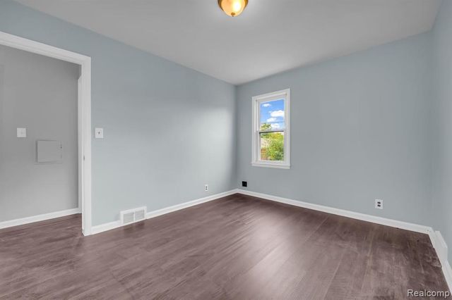 3752 Katherine Street, Dearborn, MI 48124