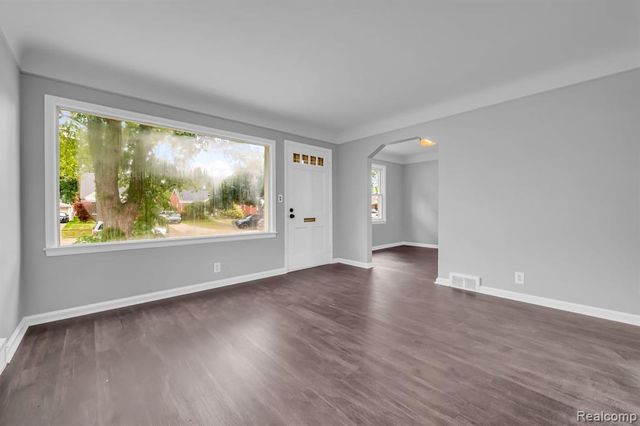 3752 Katherine Street, Dearborn, MI 48124