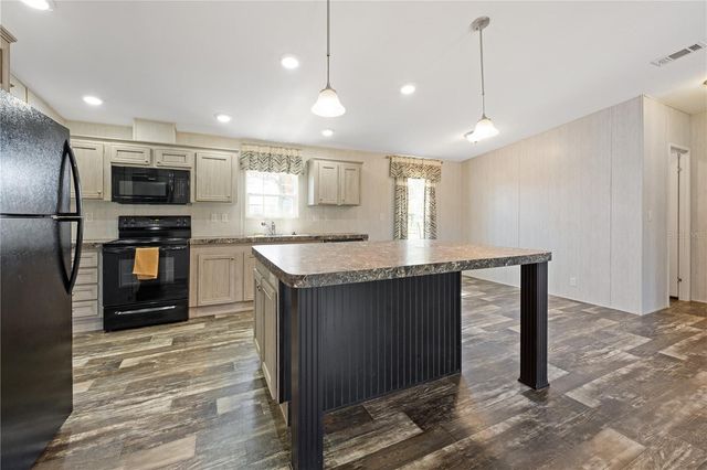 4470 NE 121ST AVENUE, Williston, FL 32696