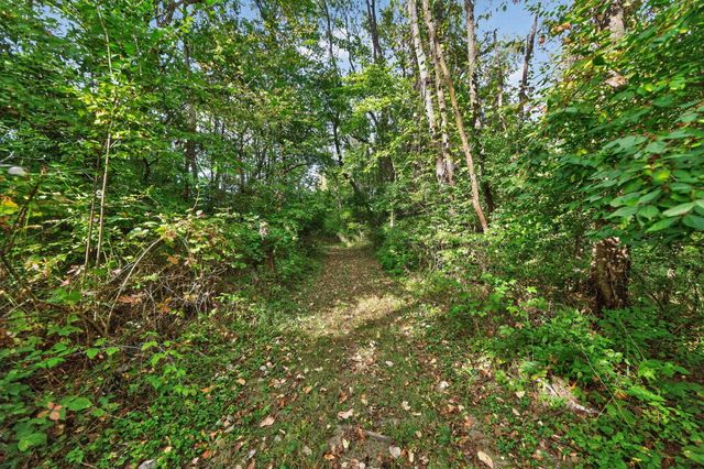 2314 Hand Road, Howard Twp, MI 49120