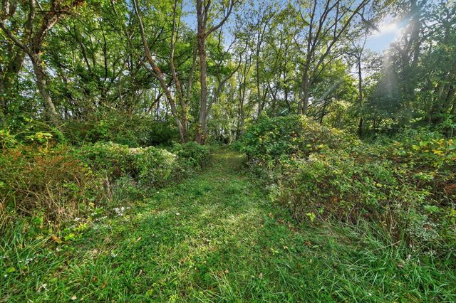 2314 Hand Road, Howard Twp, MI 49120