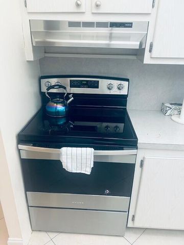 951 De Soto Road 233, Boca Raton, FL 33432