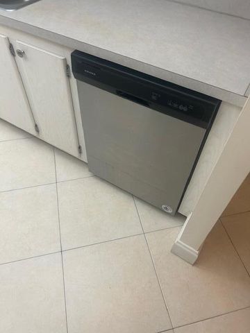 951 De Soto Road 233, Boca Raton, FL 33432