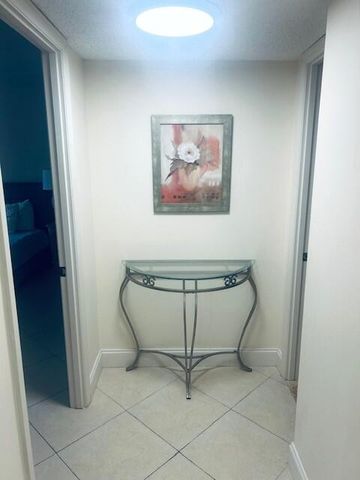 951 De Soto Road 233, Boca Raton, FL 33432