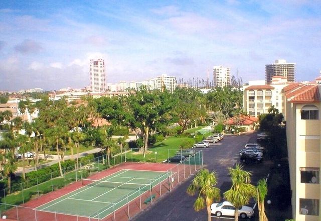 951 De Soto Road 233, Boca Raton, FL 33432